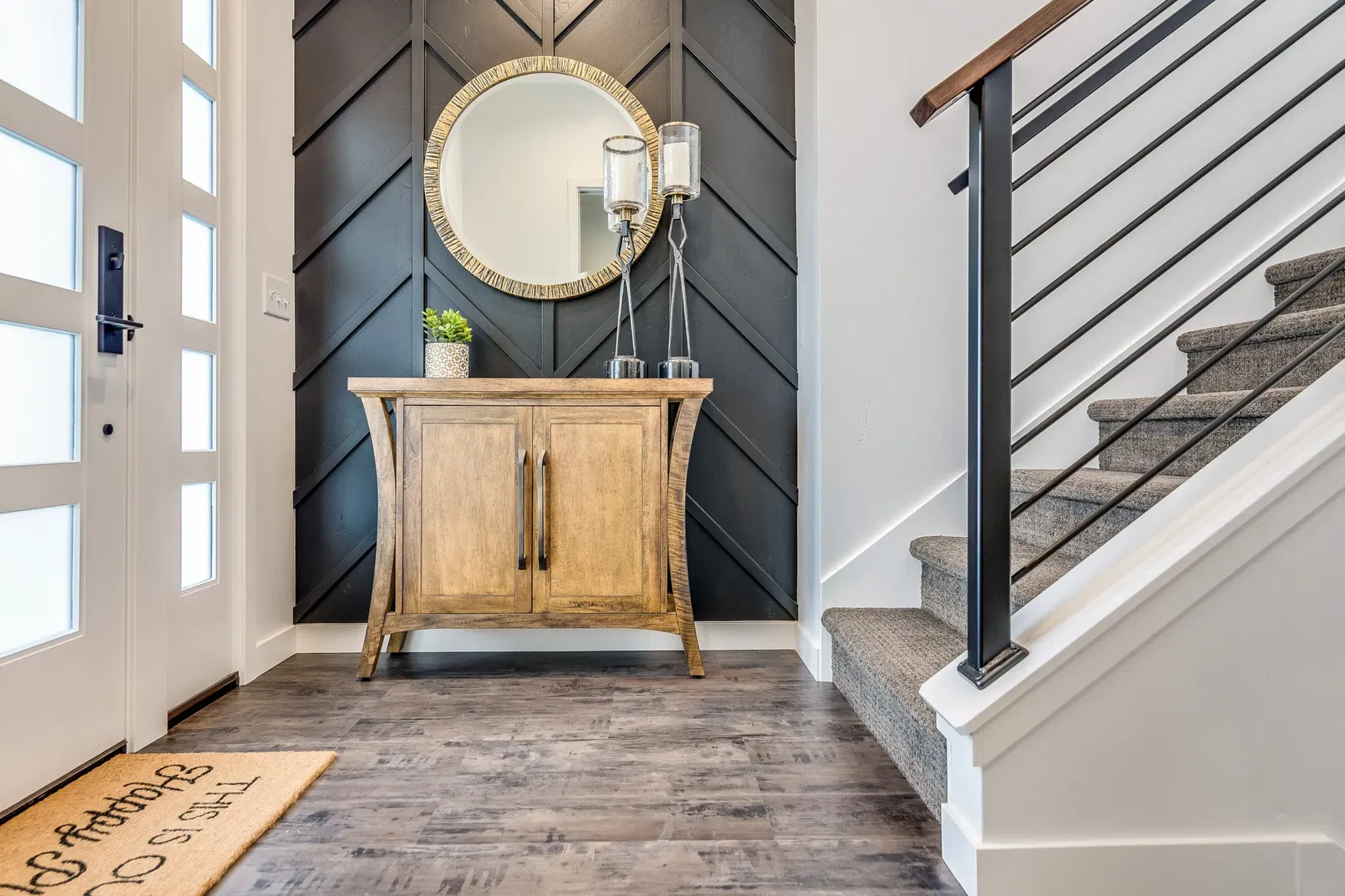 Top Strategies for Maintaining a Clean and Tidy Entryway in Dubai