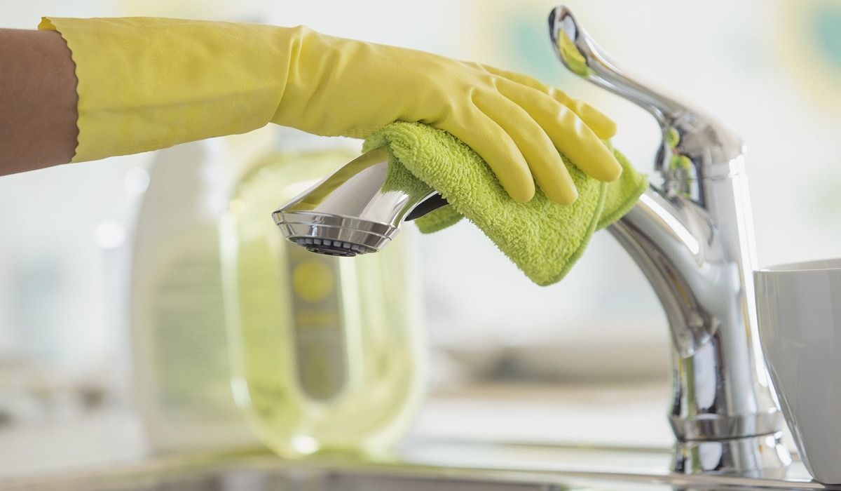 How to Remove and Prevent Water Spots on Fixtures in Dubai